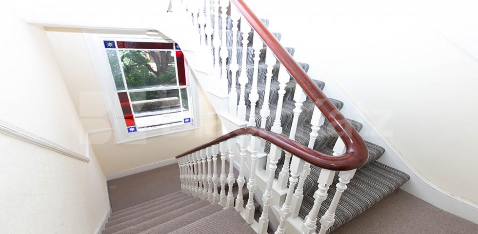 			2 Bedroom, 1 bath, 1 reception Apartment			 Hartham Road, HILLMARTON CONSERVATION AREA